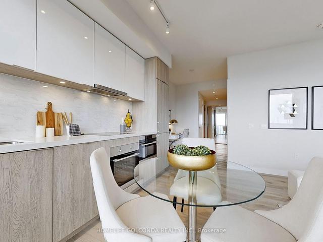 2509 - 15 Queens Quay E, Condo with 2 bedrooms, 1 bathrooms and 1 parking in Toronto ON | Image 7