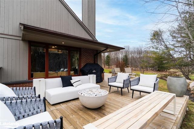 2 Donald Drive, House attached with 2 bedrooms, 3 bathrooms and 3 parking in Muskoka Lakes ON | Image 24