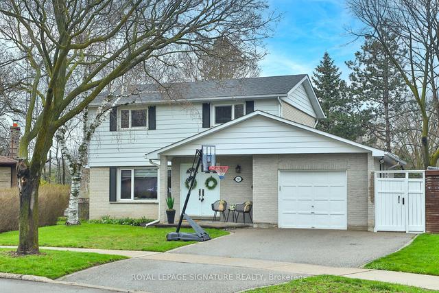 58 Clareville Cres, House detached with 4 bedrooms, 2 bathrooms and 3 parking in Toronto ON | Image 1