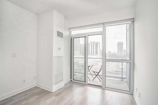 404 - 501 St Clair Ave W, Condo with 1 bedrooms, 1 bathrooms and 0 parking in Toronto ON | Image 8
