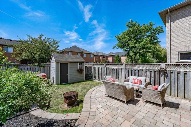 2408 Lazio Lane, House attached with 3 bedrooms, 3 bathrooms and 3 parking in Oakville ON | Image 15