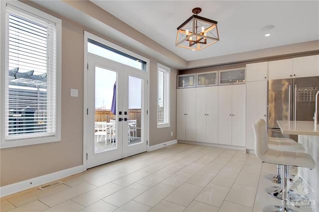 22 Clonfadda Terrace, House detached with 4 bedrooms, 5 bathrooms and 4 parking in Ottawa ON | Image 11