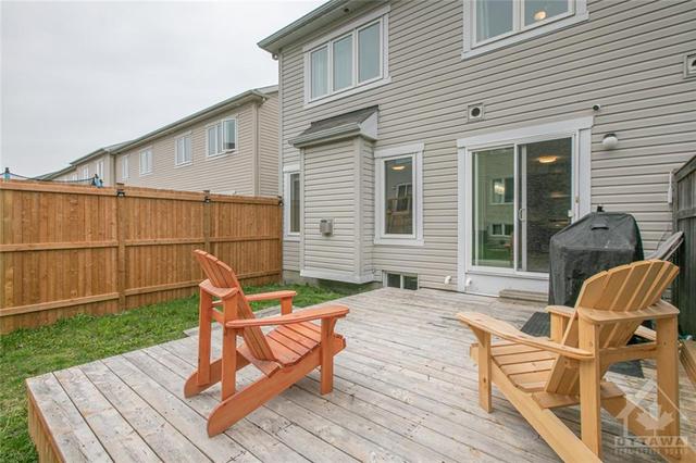 206 Aquilo Crescent, Townhouse with 3 bedrooms, 3 bathrooms and 2 parking in Ottawa ON | Image 29