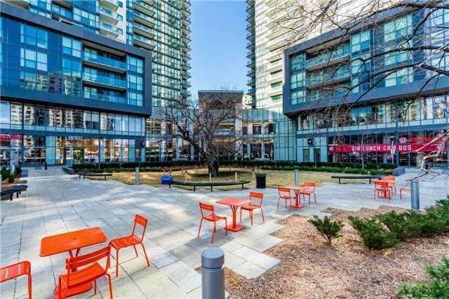 1615 - 5162 Yonge St, Condo with 2 bedrooms, 3 bathrooms and 1 parking in Toronto ON | Image 1