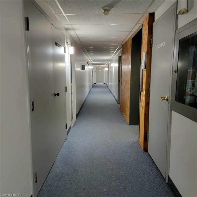 Clean and quiet hallways | Image 2