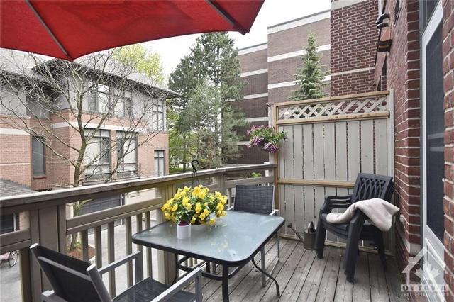 75 Echo Drive, Townhouse with 3 bedrooms, 3 bathrooms and 2 parking in Ottawa ON | Image 10
