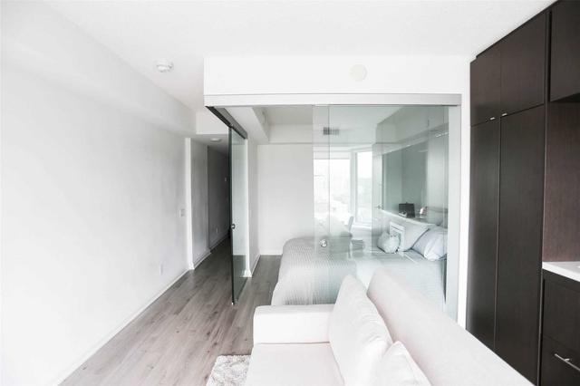1201 - 155 Yorkville Ave, Condo with 1 bedrooms, 1 bathrooms and 0 parking in Toronto ON | Image 19