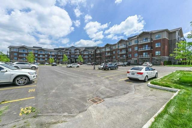 308 - 35 Kingsbury Sq, Condo with 2 bedrooms, 2 bathrooms and 1 parking in Guelph ON | Image 28