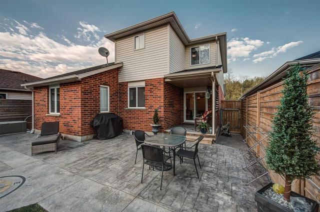 28 Kent St, House detached with 3 bedrooms, 3 bathrooms and 4 parking in Cambridge ON | Image 18