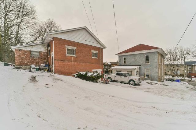 88 Queen St W, House detached with 8 bedrooms, 4 bathrooms and 4 parking in Cambridge ON | Image 23