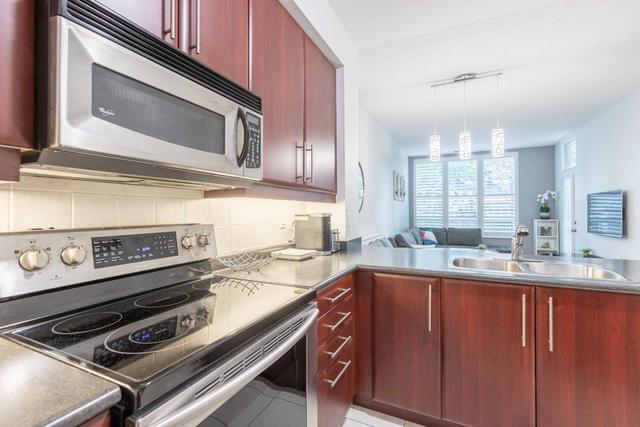118 - 205 The Donway W, Condo with 1 bedrooms, 1 bathrooms and 1 parking in Toronto ON | Image 2
