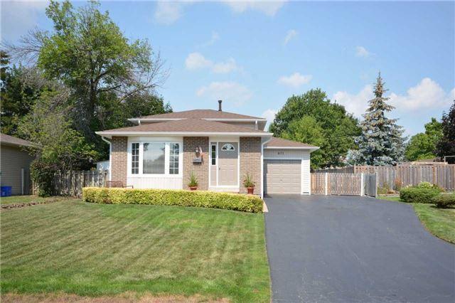 871 Governors Crt, House detached with 4 bedrooms, 2 bathrooms and 7 parking in Milton ON | Image 1