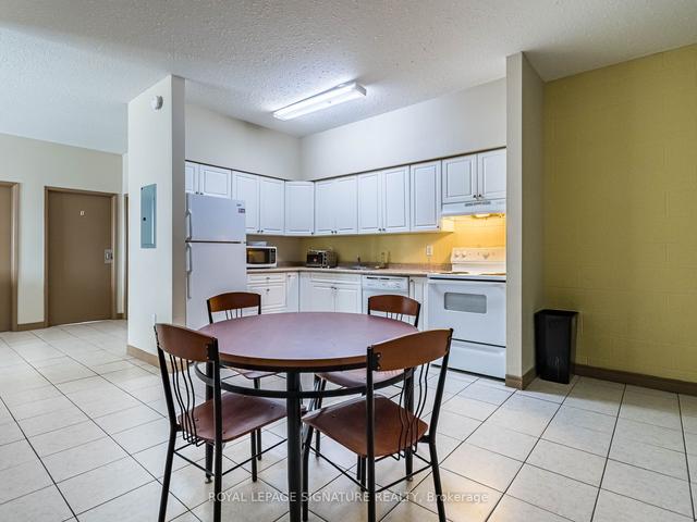 602 - 251 Lester St, Condo with 5 bedrooms, 2 bathrooms and 0 parking in Waterloo ON | Image 34