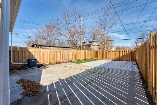 1300 Laurendeau Ave, House detached with 3 bedrooms, 1 bathrooms and 1 parking in Windsor ON | Image 22