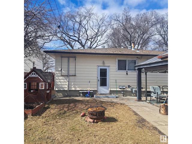 11905 41 St Nw Nw, House detached with 3 bedrooms, 2 bathrooms and null parking in Edmonton AB | Image 2
