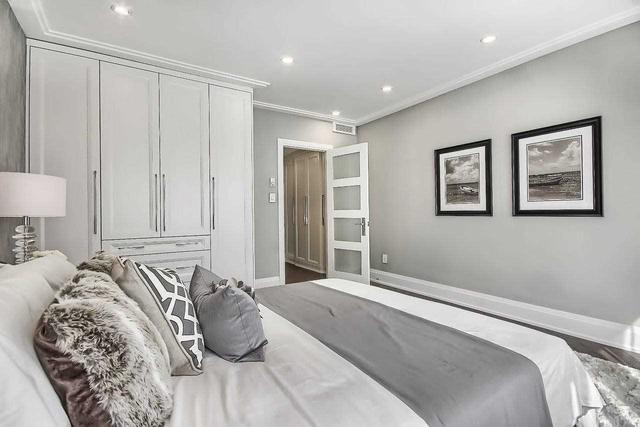 301 - 150 Heath St, Condo with 2 bedrooms, 2 bathrooms and 2 parking in Toronto ON | Image 25