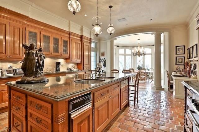 85 The Bridle Path, House detached with 8 bedrooms, 11 bathrooms and 30 parking in Toronto ON | Image 21