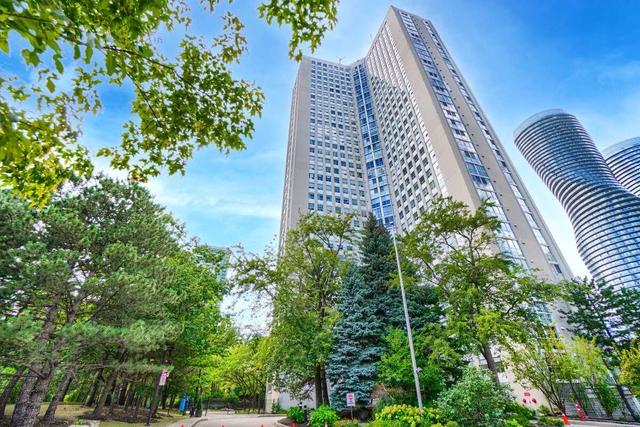 1703 - 3650 Kaneff Cres, Condo with 2 bedrooms, 2 bathrooms and 2 parking in Mississauga ON | Image 1