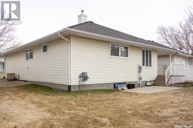 3768 Queens Gate, House detached with 2 bedrooms, 2 bathrooms and null parking in Regina SK | Image 31