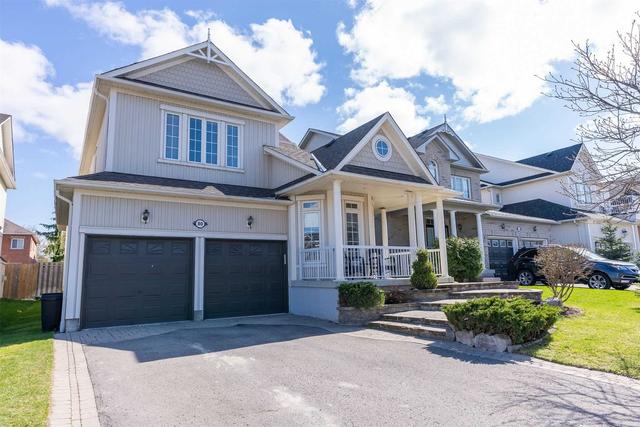 80 Helston Cres, House detached with 4 bedrooms, 3 bathrooms and 6 parking in Whitby ON | Image 1