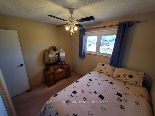 48 Cochrane Rd, House detached with 3 bedrooms, 2 bathrooms and 6 parking in Whitecourt AB | Image 8