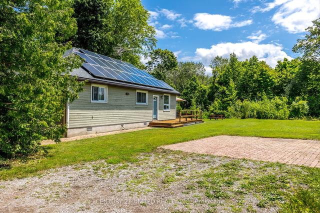 33 Birchcliff Ave, House detached with 3 bedrooms, 1 bathrooms and 6 parking in Kawartha Lakes ON | Image 3