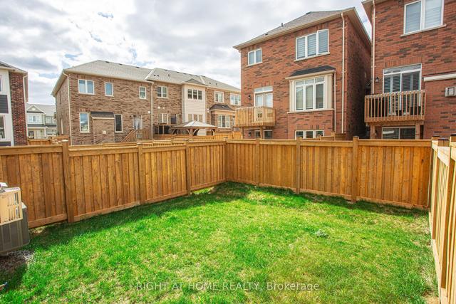 123 Marigold Gdns, House attached with 3 bedrooms, 3 bathrooms and 2 parking in Oakville ON | Image 29
