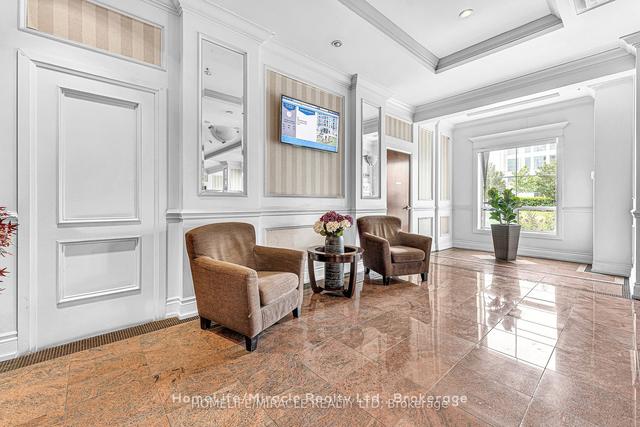 8m - 8 Rosebank Dr, Condo with 3 bedrooms, 2 bathrooms and 1 parking in Toronto ON | Image 16