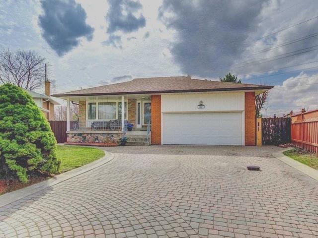 1423 Safeway Cres, House detached with 3 bedrooms, 3 bathrooms and 6 parking in Mississauga ON | Image 1