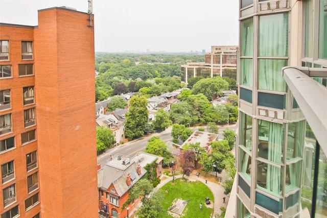 1802 - 8 Park Rd, Condo with 2 bedrooms, 2 bathrooms and 1 parking in Toronto ON | Image 21