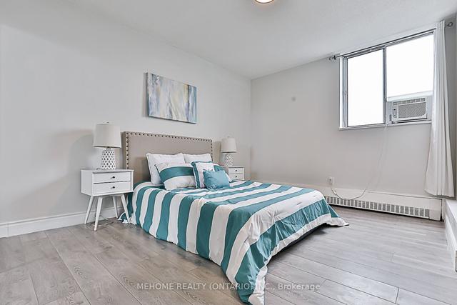 2309 - 340 Dixon Rd, Condo with 2 bedrooms, 1 bathrooms and 1 parking in Toronto ON | Image 16
