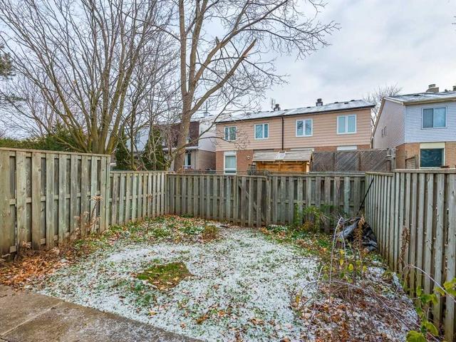 92 Knightsbridge Way, Townhouse with 3 bedrooms, 2 bathrooms and 2 parking in Markham ON | Image 14