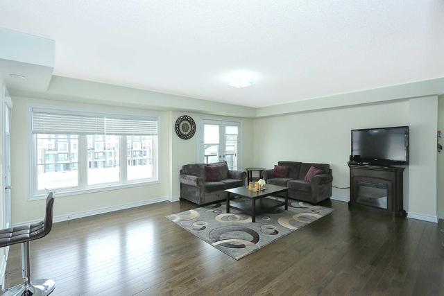 183 - 200 Veterans Dr, Townhouse with 3 bedrooms, 2 bathrooms and 1 parking in Brampton ON | Image 5