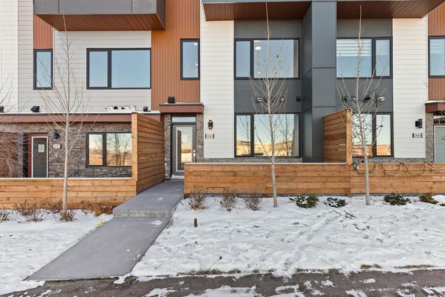 1861 Na'a Drive Sw, Home with 3 bedrooms, 2 bathrooms and 2 parking in Calgary AB | Image 6
