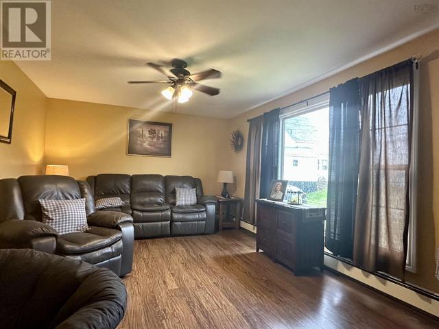 4601 Stellarton Trafalgar Road, House detached with 3 bedrooms, 1 bathrooms and null parking in Pictou, Subd. B NS | Image 8