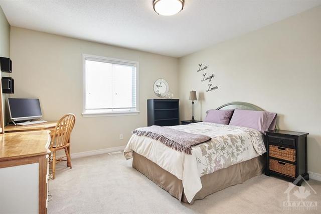 38 Rialto Way, House detached with 3 bedrooms, 3 bathrooms and 6 parking in Ottawa ON | Image 21