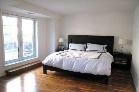 th3 - 20 Burkebrook Pl, Townhouse with 3 bedrooms, 3 bathrooms and 2 parking in Toronto ON | Image 5