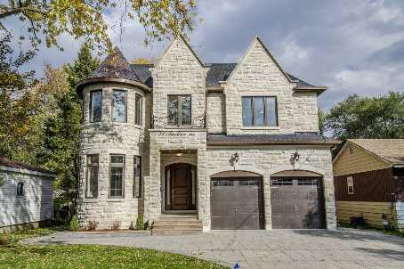 225 Lawrence Ave, House detached with 4 bedrooms, 5 bathrooms and 9 parking in Richmond Hill ON | Image 1