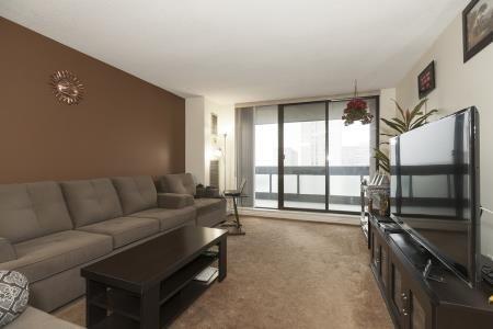 1410 - 21 Knightsbridge Rd, Condo with 3 bedrooms, 2 bathrooms and 1 parking in Brampton ON | Image 6