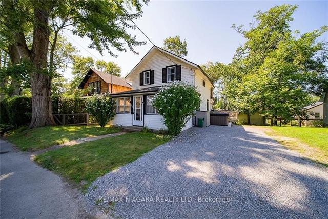 248 Lincoln Rd W, House detached with 3 bedrooms, 2 bathrooms and 2 parking in Fort Erie ON | Image 12