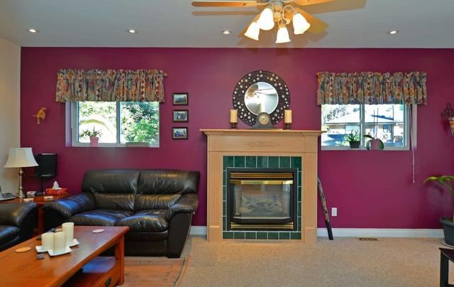42 Fordover Dr, House detached with 4 bedrooms, 3 bathrooms and 3 parking in Toronto ON | Image 5