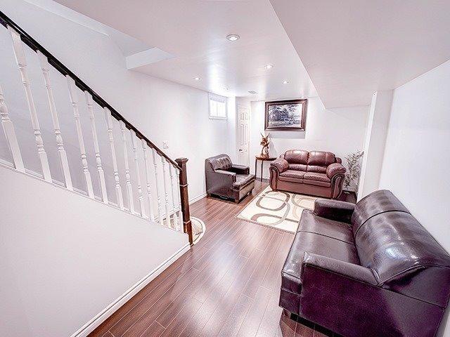 30 Armstrong Cres, House detached with 4 bedrooms, 4 bathrooms and 4 parking in Bradford West Gwillimbury ON | Image 13