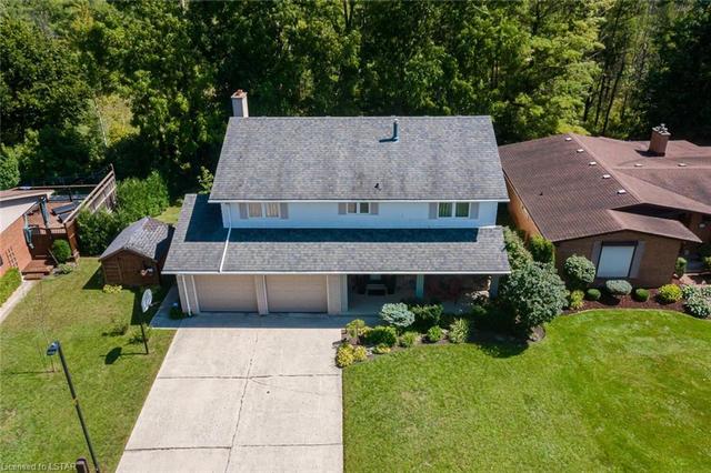 245 Riverview Drive, House detached with 4 bedrooms, 3 bathrooms and 6 parking in Strathroy Caradoc ON | Image 42