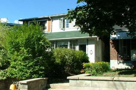 26 Rhyl Ave, House semidetached with 3 bedrooms, 1 bathrooms and 1 parking in Toronto ON | Image 1
