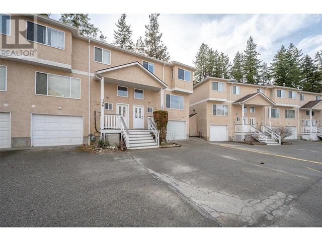 137 - 1458 Penticton Avenue, House attached with 3 bedrooms, 1 bathrooms and 1 parking in Penticton BC | Image 3