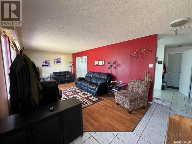 5 Pasqua Place, House detached with 3 bedrooms, 2 bathrooms and null parking in Fort Qu'Appelle SK | Image 2