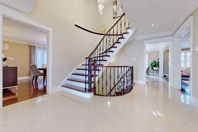 20 Brookshill Cres, House detached with 5 bedrooms, 5 bathrooms and 8 parking in Richmond Hill ON | Image 13