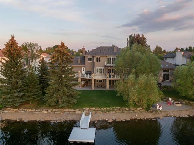 55 Sunset Way Se, House detached with 6 bedrooms, 5 bathrooms and 3 parking in Calgary AB | Image 4
