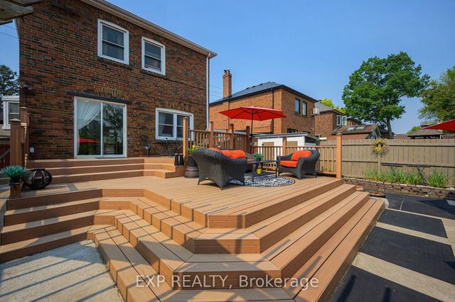 497 Donlands Ave, House detached with 3 bedrooms, 2 bathrooms and 3 parking in Toronto ON | Image 24