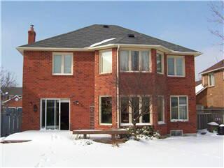 83 Blackcreek Tr, House detached with 4 bedrooms, 3 bathrooms and 4 parking in Clarington ON | Image 2